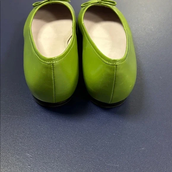 Talbots Lime Green Leather Ballet Flats - Picture 4 of 6